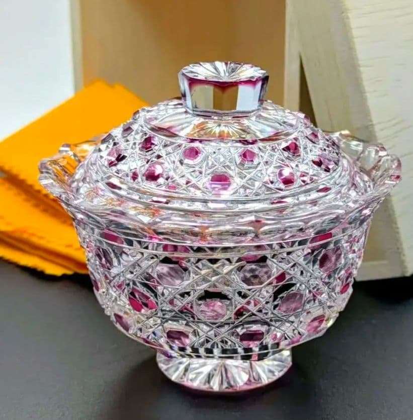 江戸切子　堀口硝子✩秀石　金赤色被せ　八角籠目 蓋物　【 美品 】