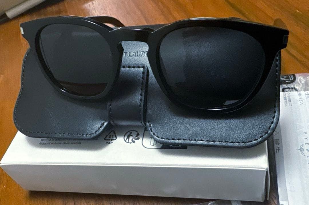 SAINT LAURENT サンローランサングラス　ブラックSL 28-002