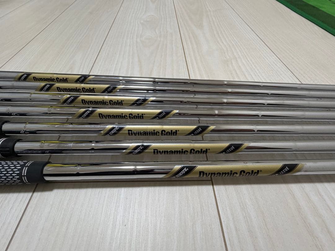 Titleist アイアンセット T100 Dynamic Gold
