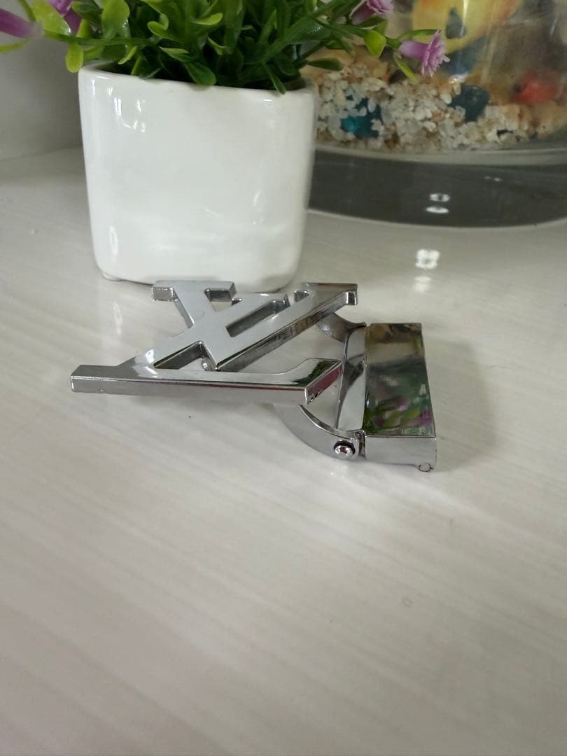 大和ページ【他人購入不可】 LVロゴ シルバー金具