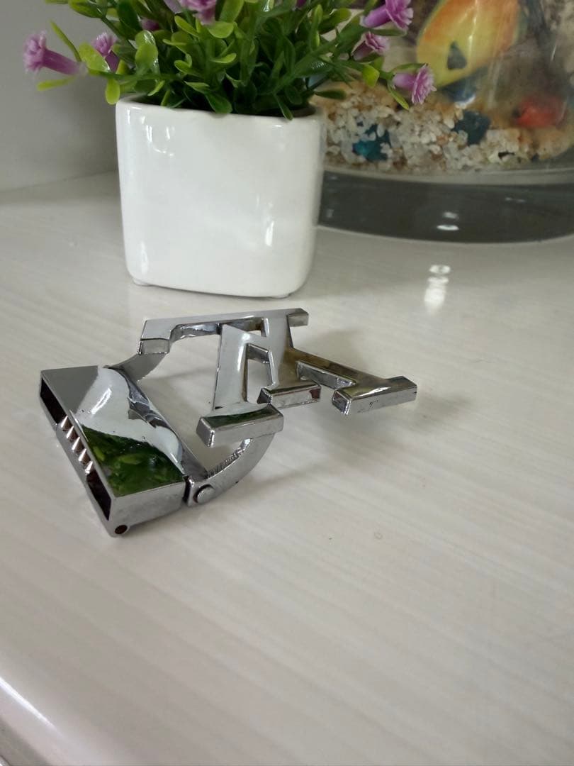 大和ページ【他人購入不可】 LVロゴ シルバー金具