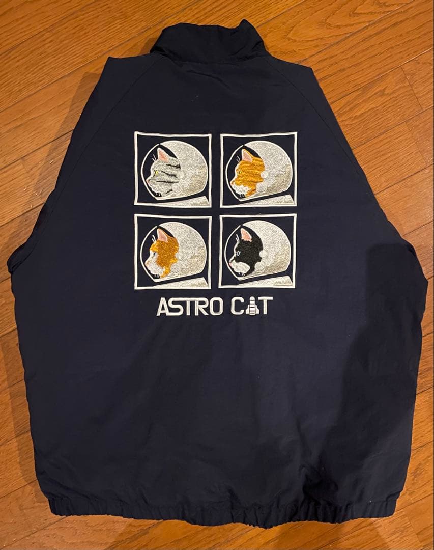 グラニフ　アストロキャット　リバーシブルパデットジャケット　Ｓサイズ
