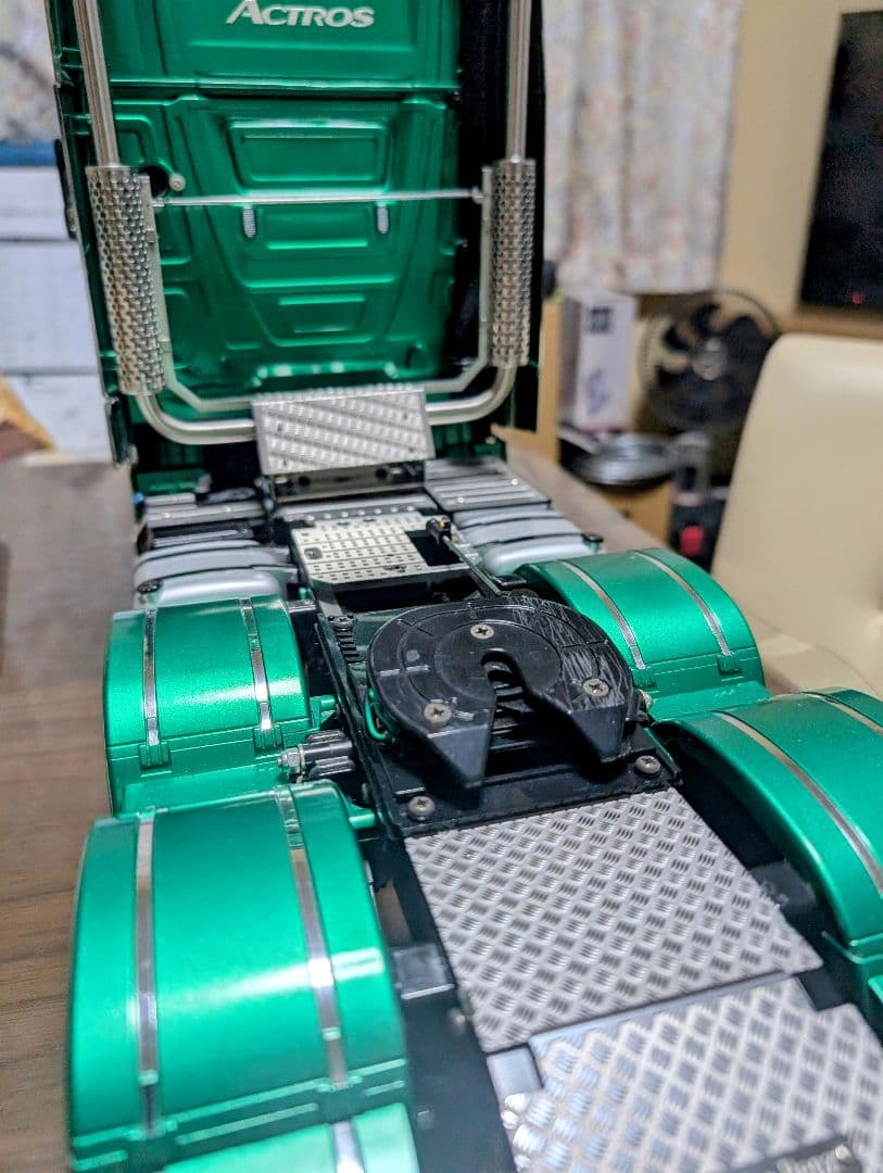 タミヤ1/14 メルセデス・ベンツアクトロス６×4 フルオペ、すぐ遊べます。