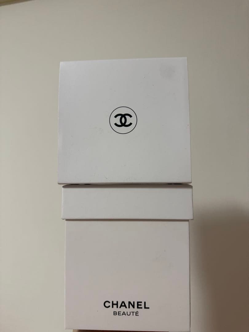 CHANEL スノードーム 香水ボトル付き　2024年 ノベルティ