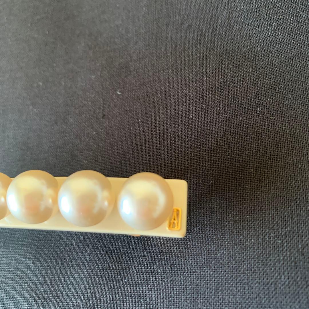 トリッピー様　アレクサンドルドゥパリ　パール付きバレッタ