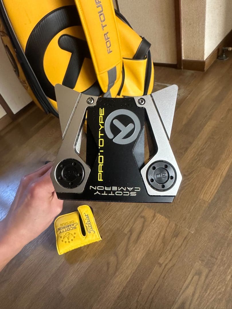 Scotty Cameron キャディバッグ・パターセット