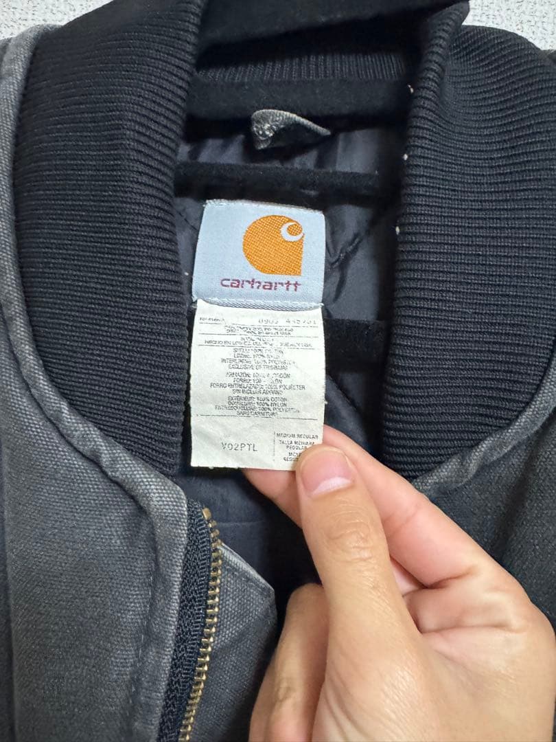 Carhartt グレー ダウンベスト