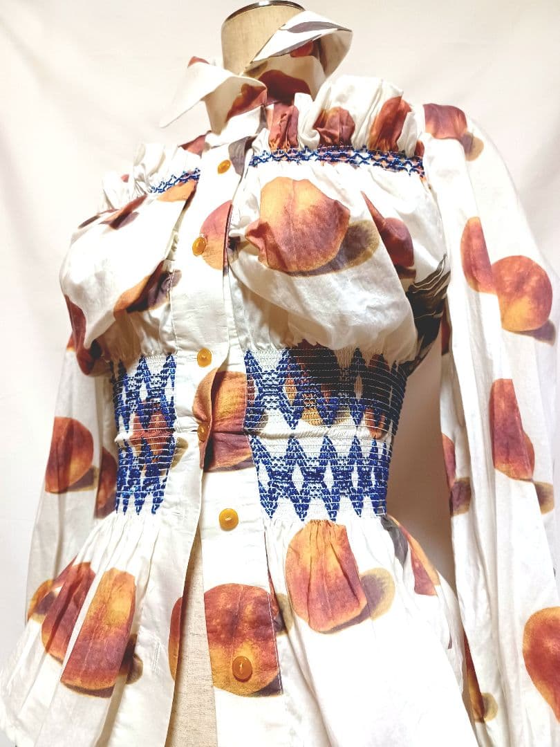 ヴィヴィアンウエストウッド　1997コレクション　ピーチ柄シャーリングブラウス