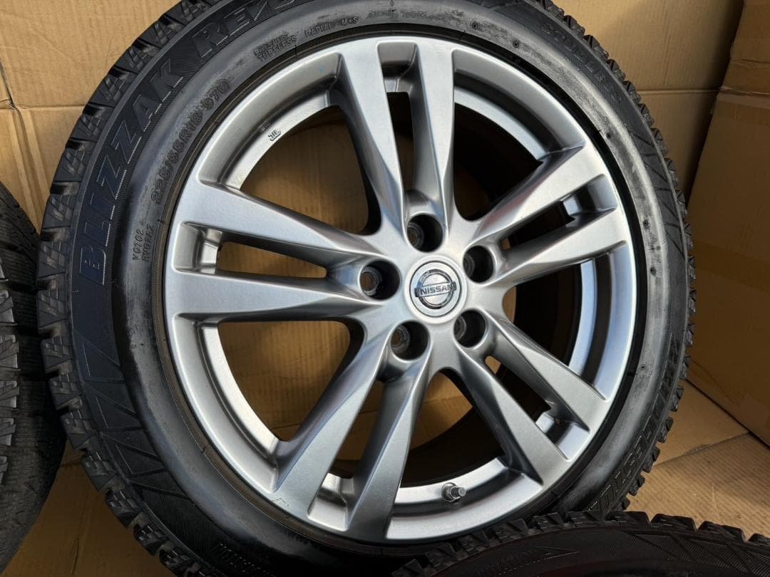 専用。E52 エルグランド 純正 スタッドレスセット 225/55R18