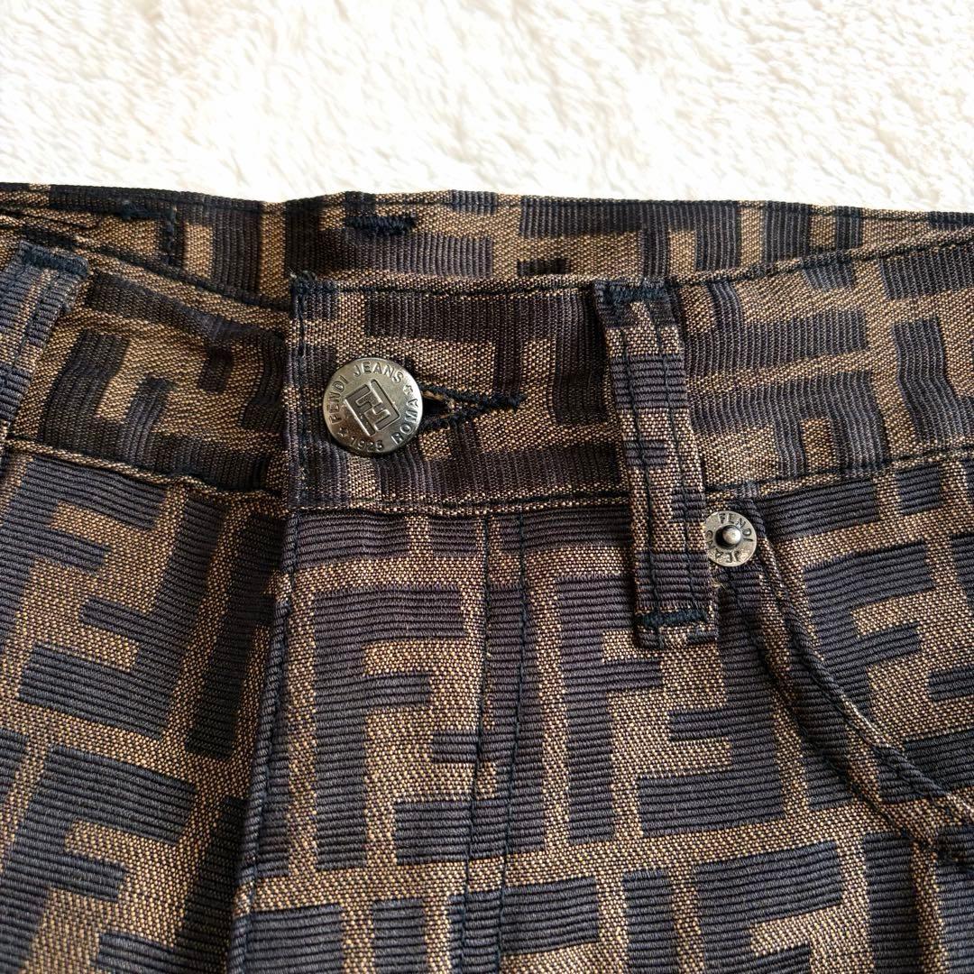 正規 美品✨FENDI ズッカ柄 総柄デニムパンツ ロゴボタン イタリア製 Ｍ