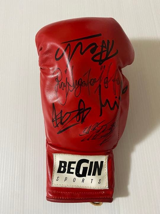 激レア K‐1サイン入りグローブ K‐1WGP2000