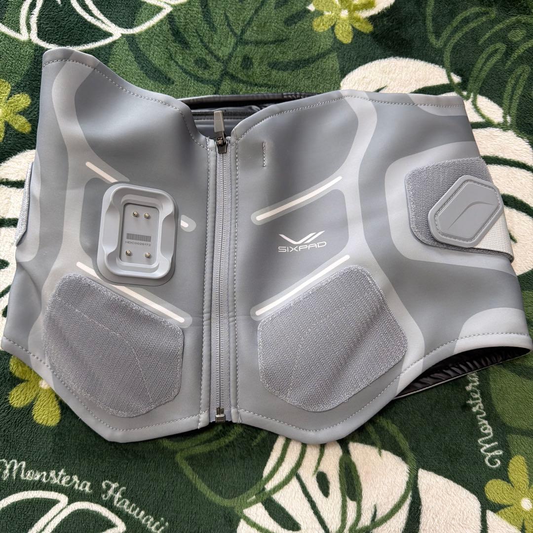 タイムセール！21時まで‼️SIXPAD メディカルコア（M）コントローラー付き