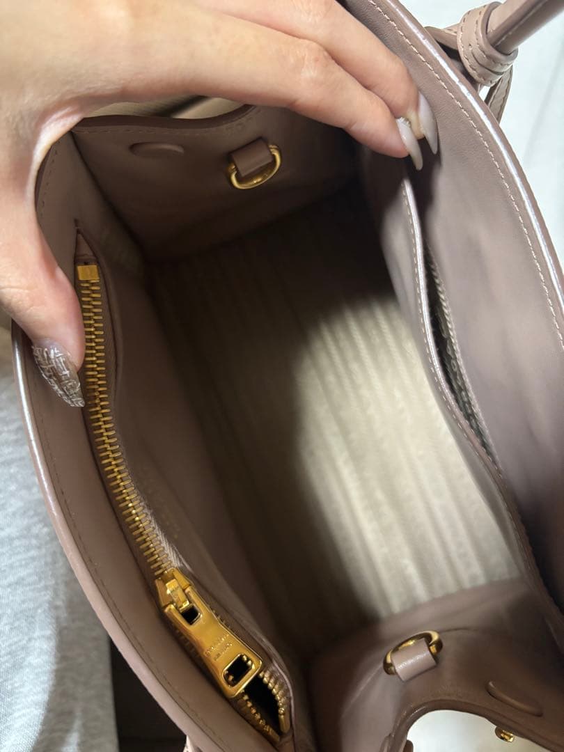 PRADA プラダ　サフィアーノ　モノクローム　 ハンドバッグ