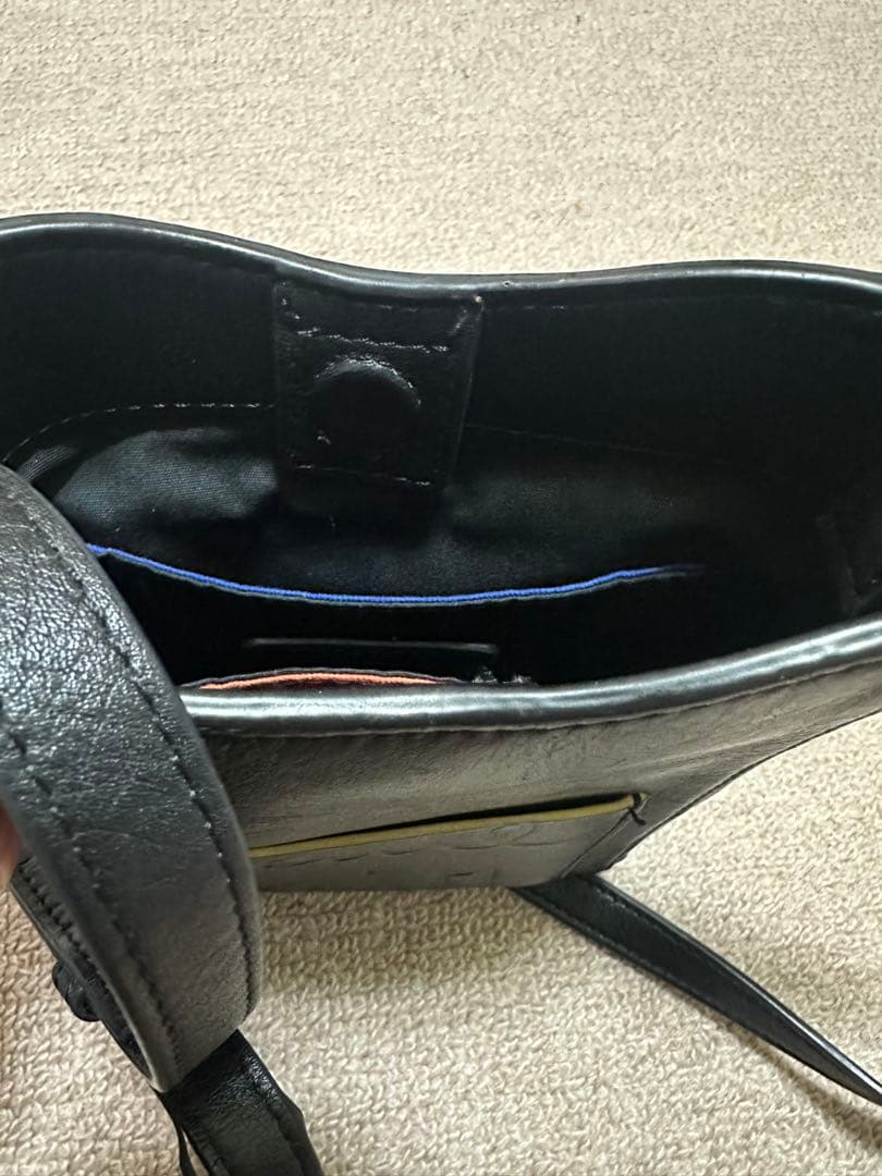 Paul Smith 黒レザーショルダーバッグ