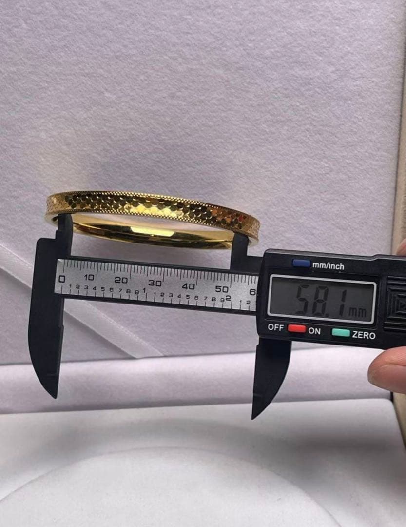 ノ*ラ様 遺品の整理 ゴールドブレスレット 刻印有り