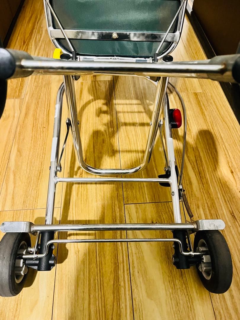 【座れる】幸和製作所 Walking Stecky ニューウォーキング 折り畳み