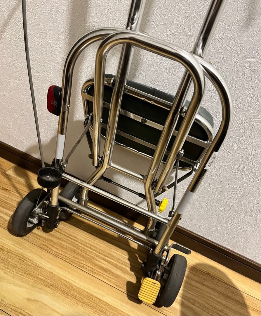 【座れる】幸和製作所 Walking Stecky ニューウォーキング 折り畳み