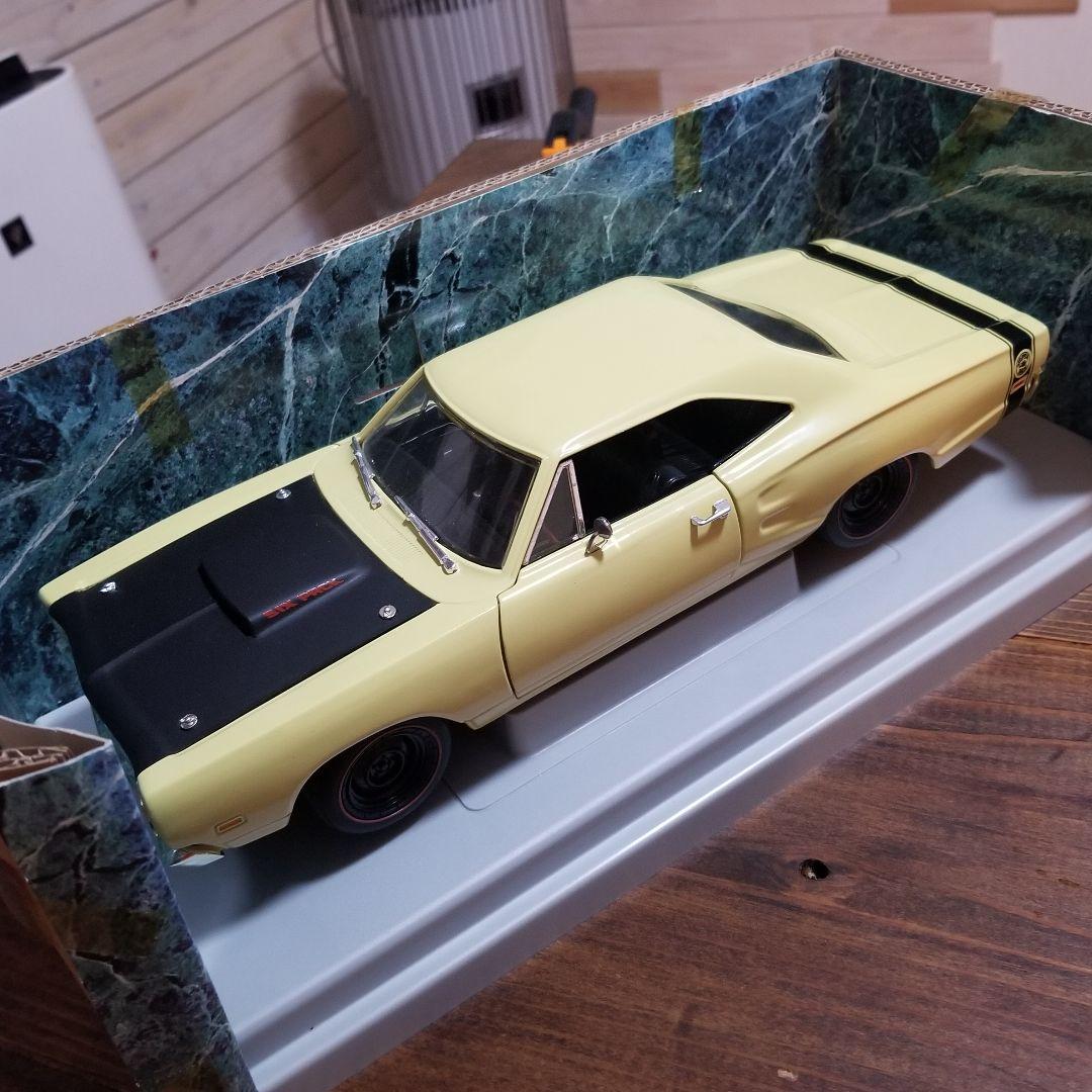 美品　絶版　Ertl　アーテル　69 Dodge　ダッジ スーパービー 1/18