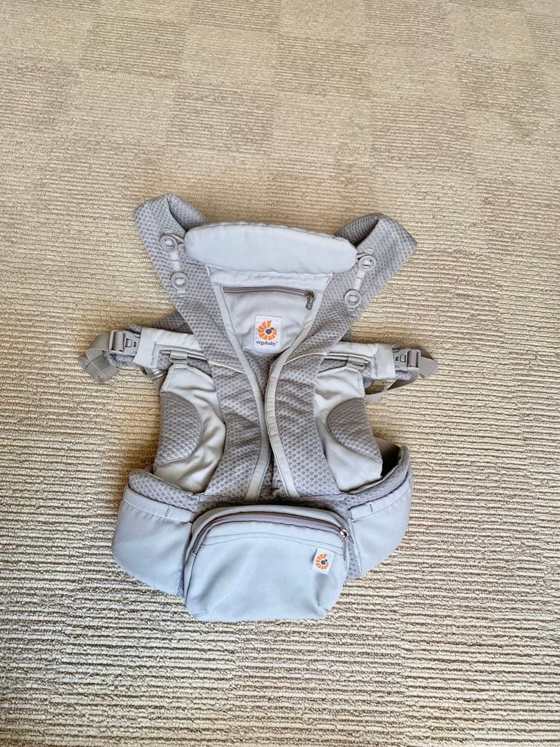 エルゴベビーオムニブリーズ ライトグレー