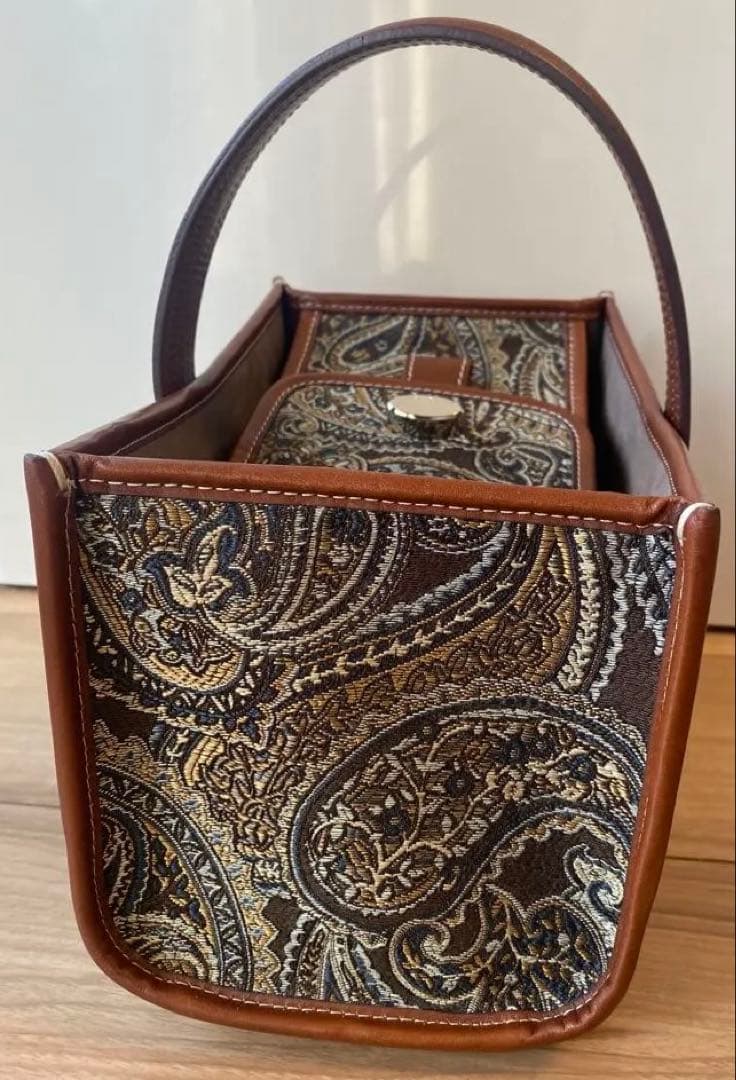 25AW 完売品　A VACATION SEE SAW ペイズリー柄