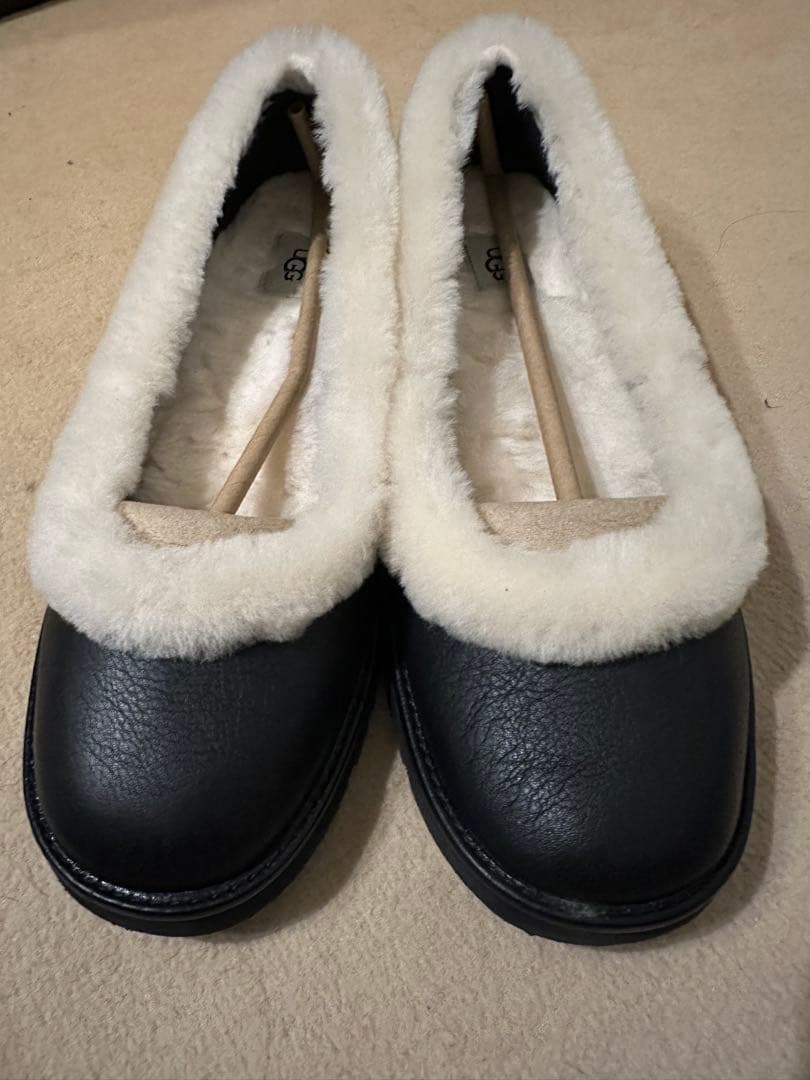 完売ugg Zora Ballet Flatゾラ バレエ フラット24cm