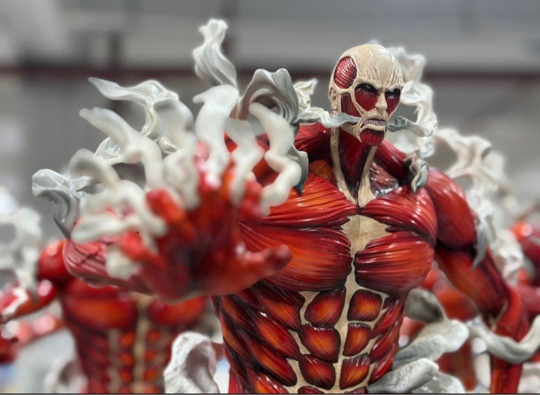 進撃の巨人 超大型巨人 フィギュア ガレージキット