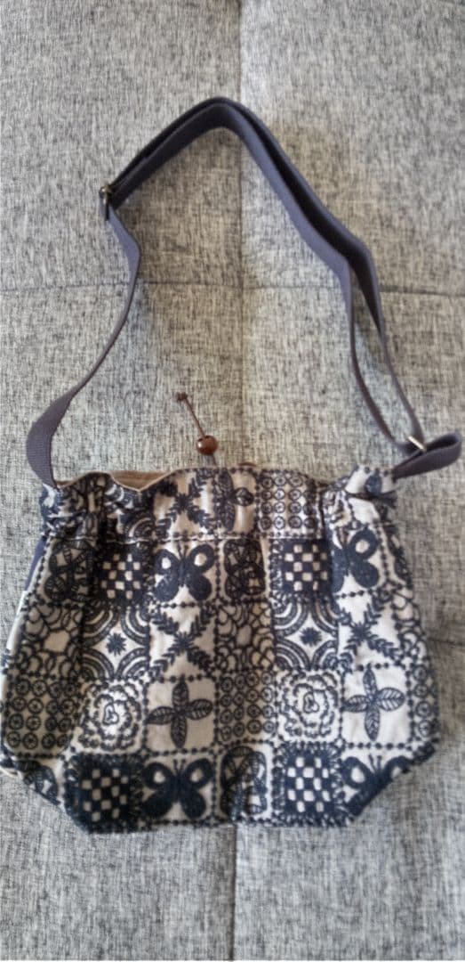 専用　新品ミナペルホネン ドローストリングバッグ foresttile　巾着