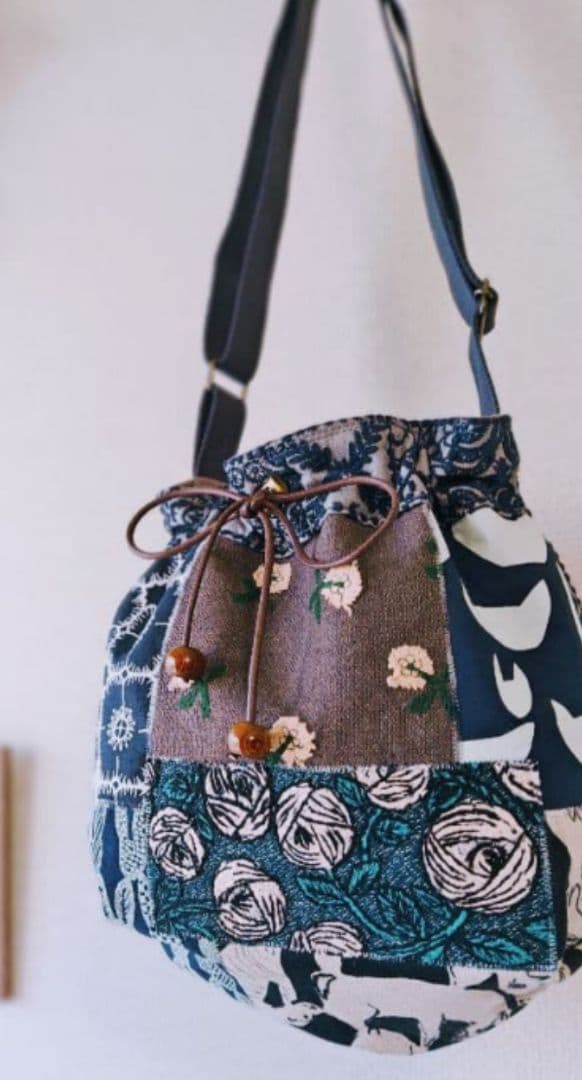 専用　新品ミナペルホネン ドローストリングバッグ foresttile　巾着