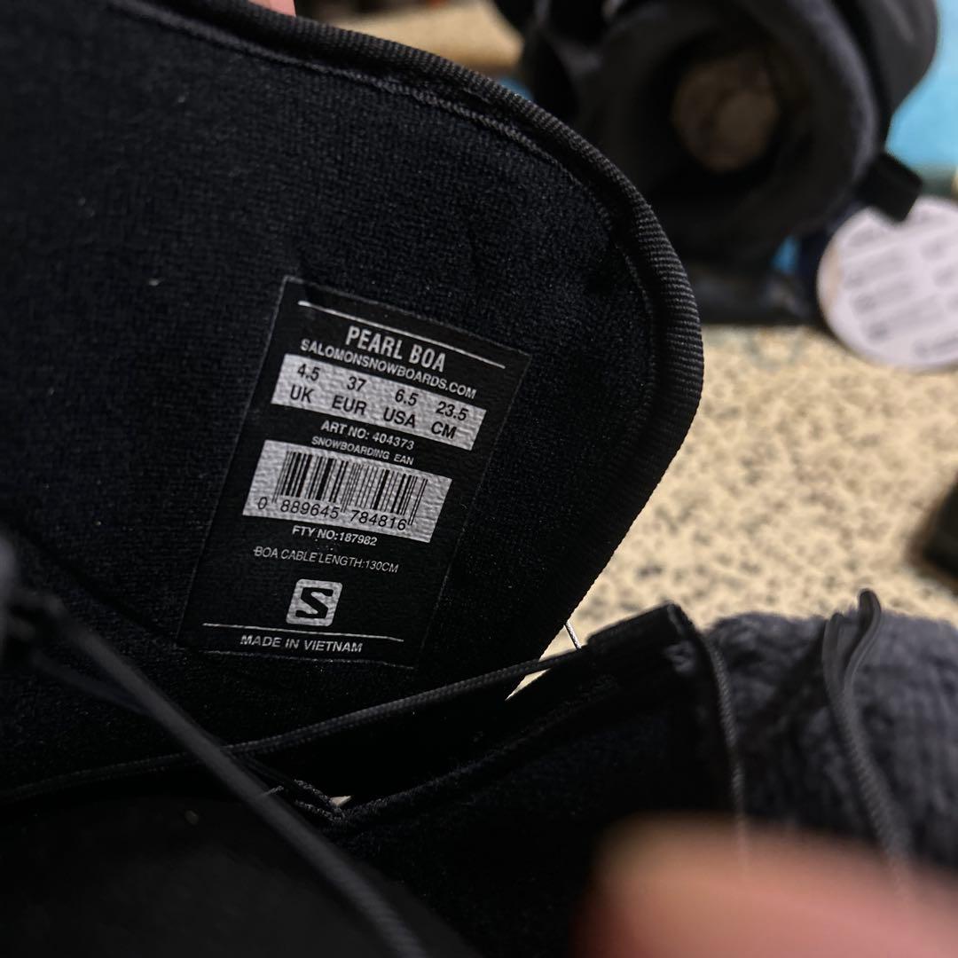 新品Salomon Silver スノーボードブーツ BOA