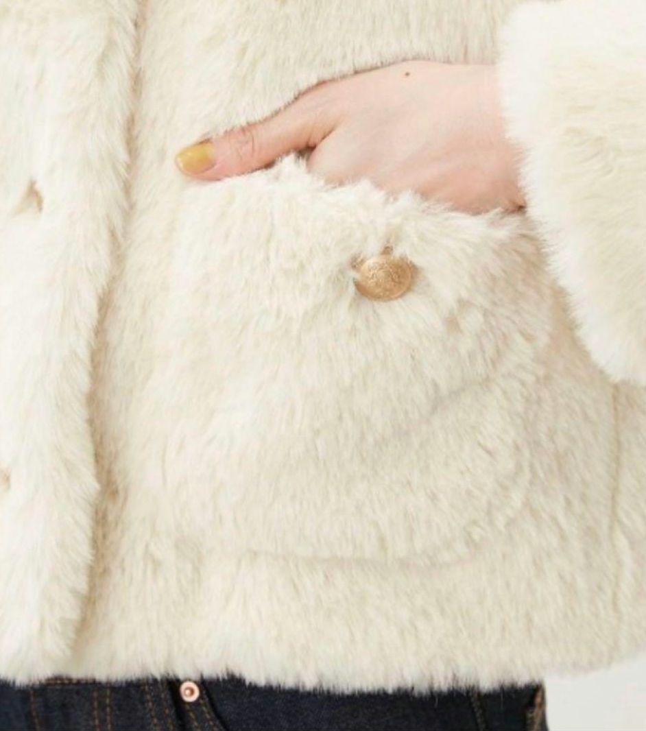 ミラオーウェン 金ボタンクロップドファージャケット