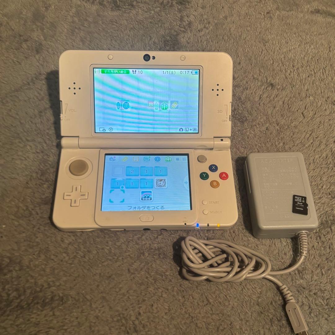 New Nintendo 3DS ホワイト 動作良好 SDカード 充電器 付属