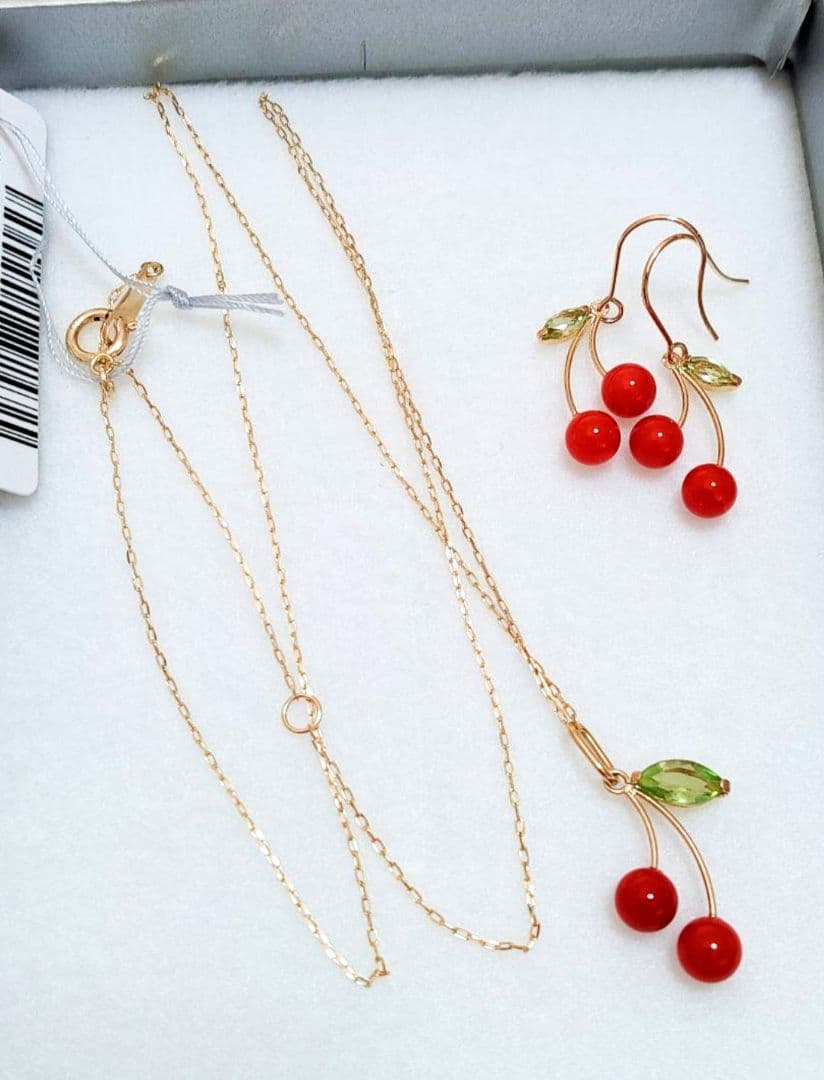 未使用品 k18 赤珊瑚 ペリドット ネックレス と ピアス セット