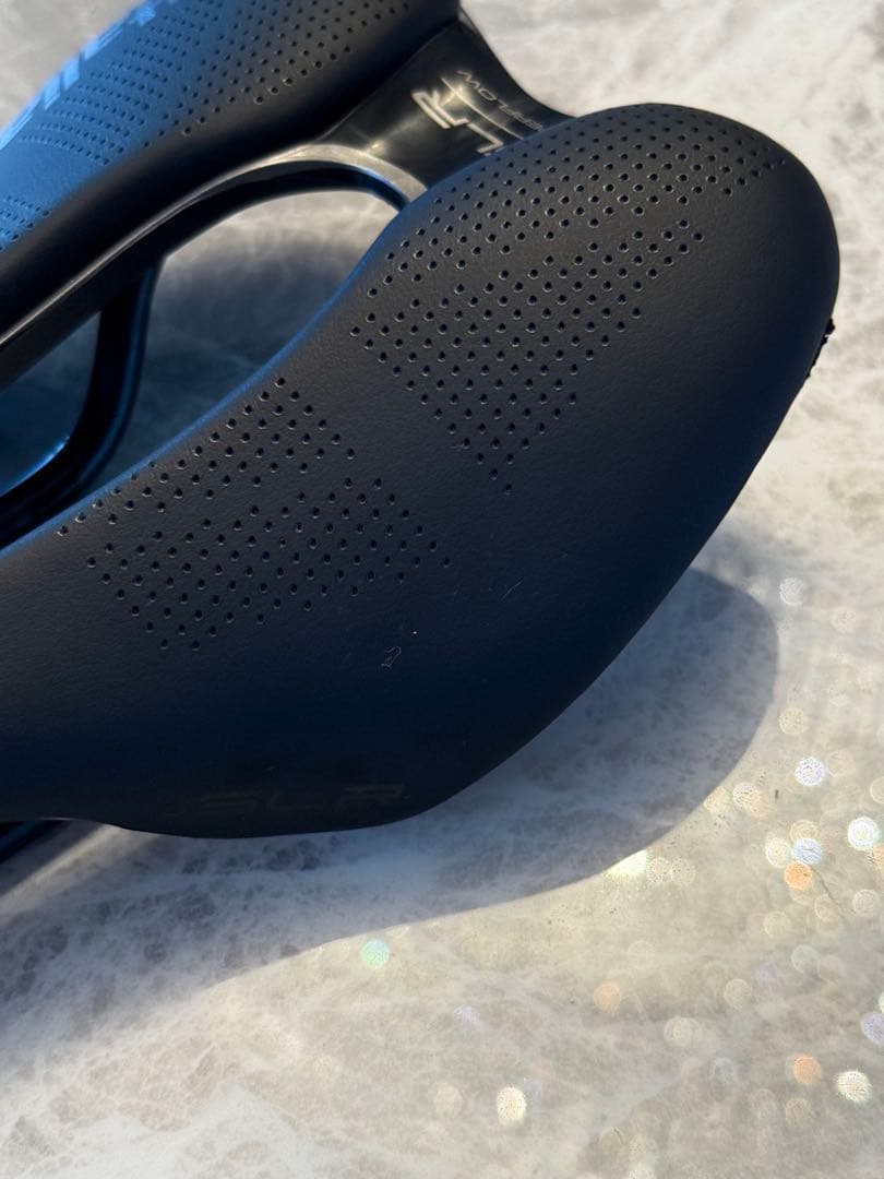 Selle Italia SLR BOOST Superflow サドル130