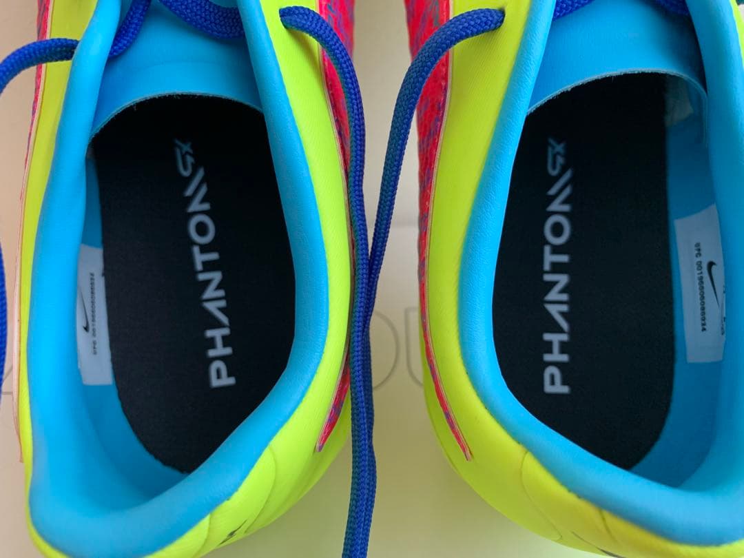 NIKE ファントムGX アカデミーMG 26cm 特注 世界に１足のカラー？