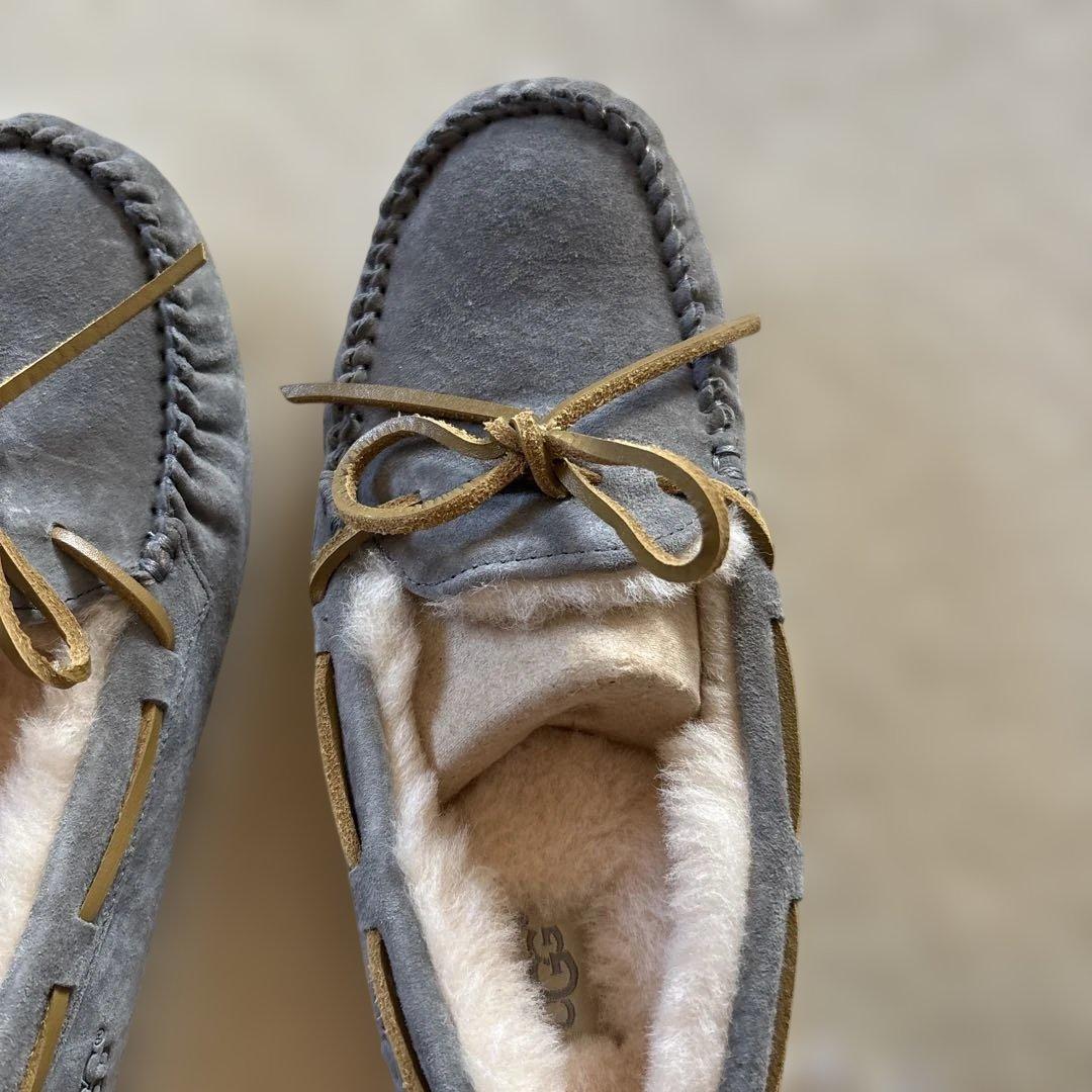 UGG W DAKOTA モカシン 7 グレー