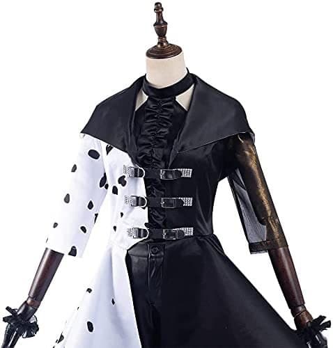 クルエラ　衣装