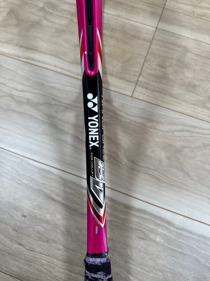 ヨネックス　ナノフォース8V Rev マゼンタ　2本セット