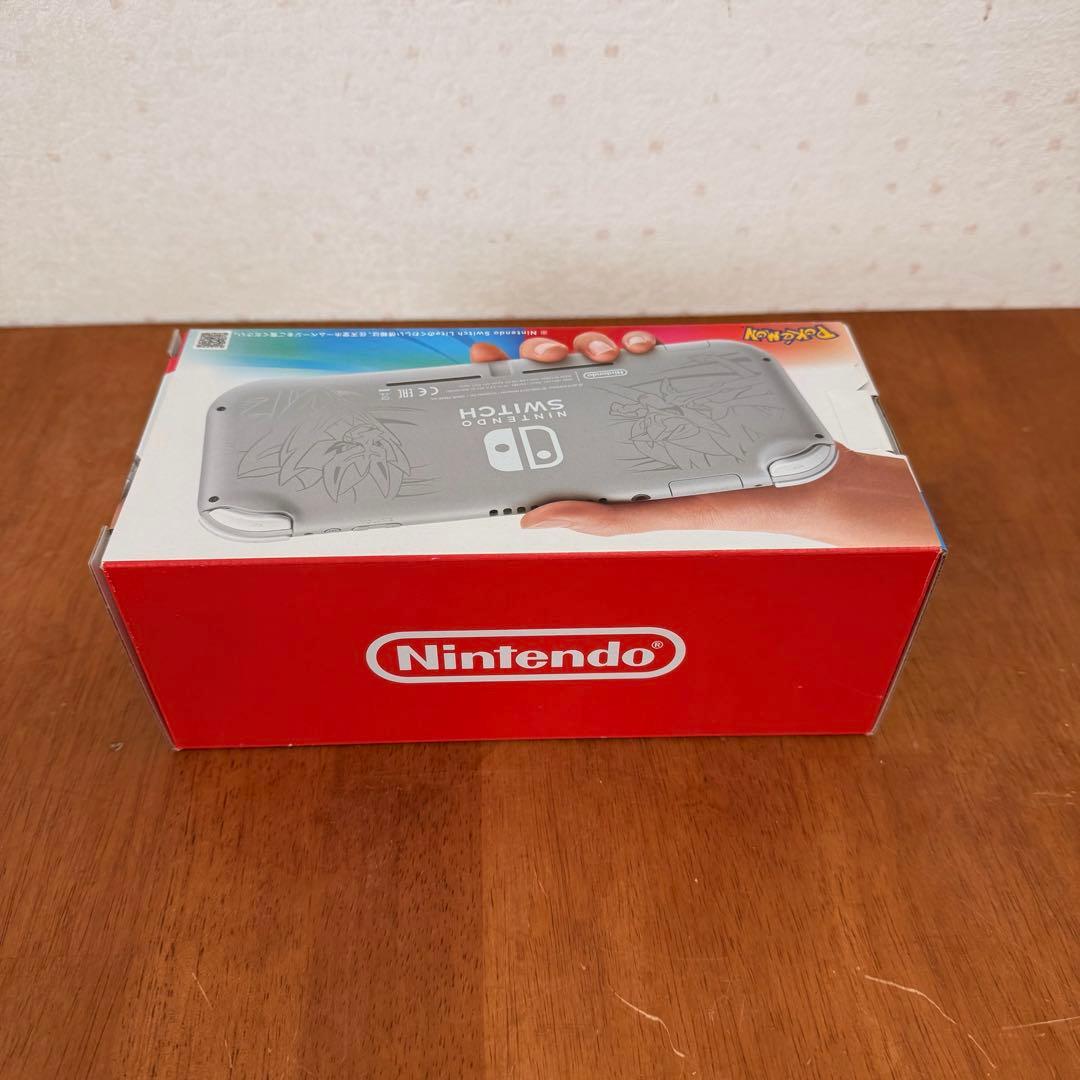 ● 美品 Nintendo Switch Lite 本体 ポケモン