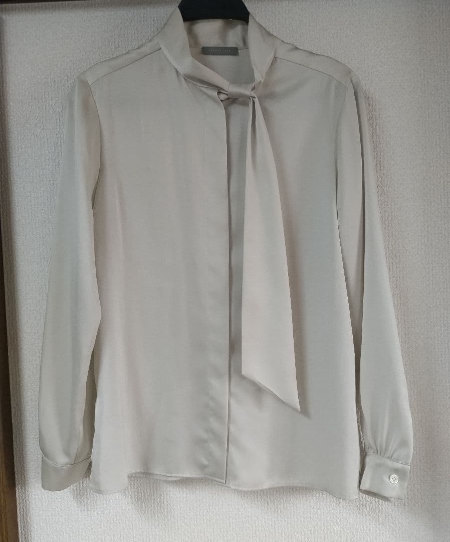 美品 theory luxe 20AW 洗えるボウタイブラウス