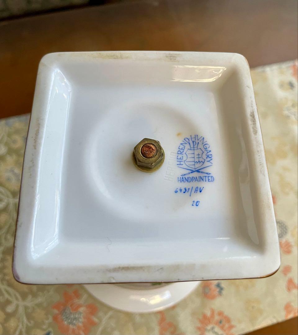 Herend（ヘレンド）の格調高い花瓶