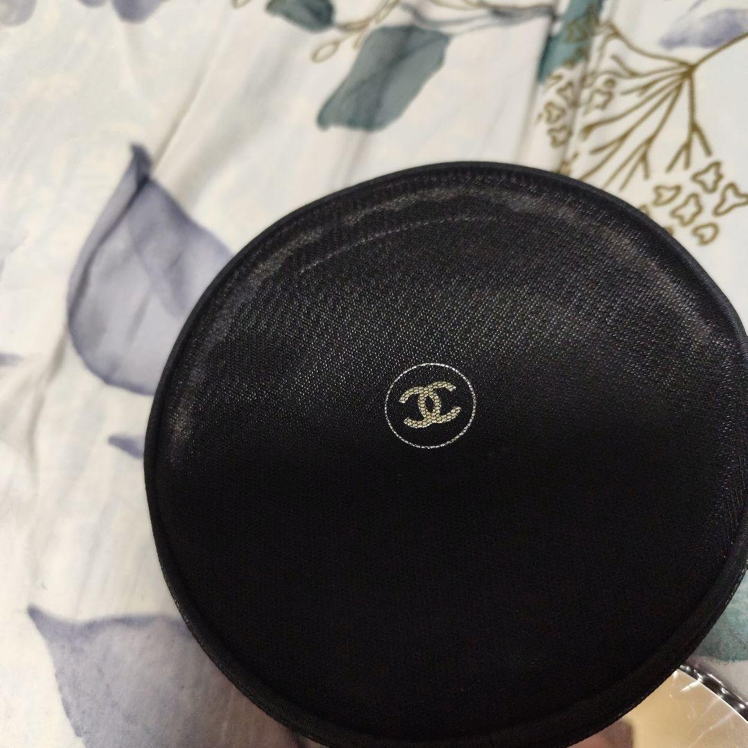 CHANEL クッションファンデーション 黒ケースリサイクルお店で買いました