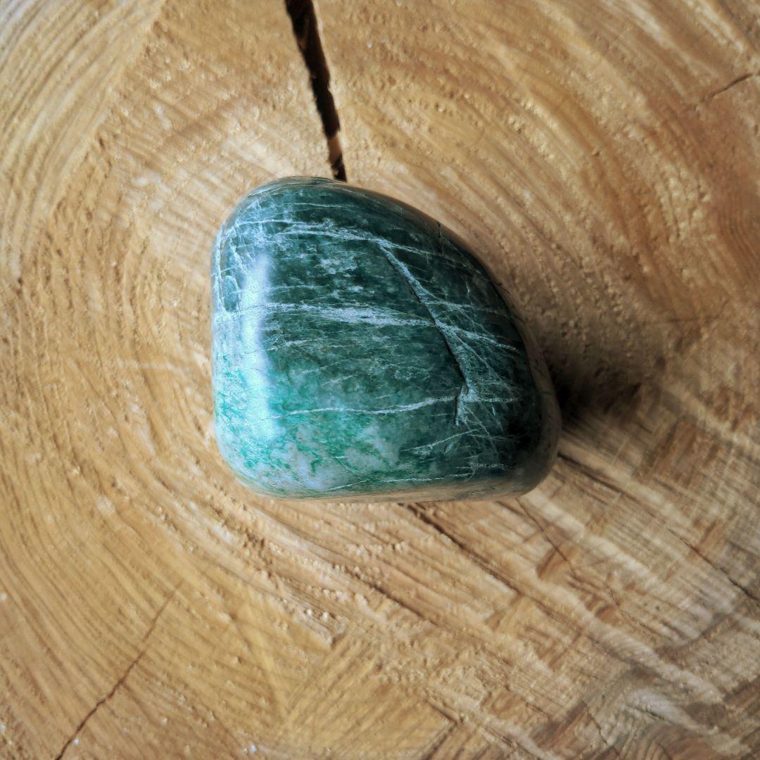 【糸魚川翡翠】15