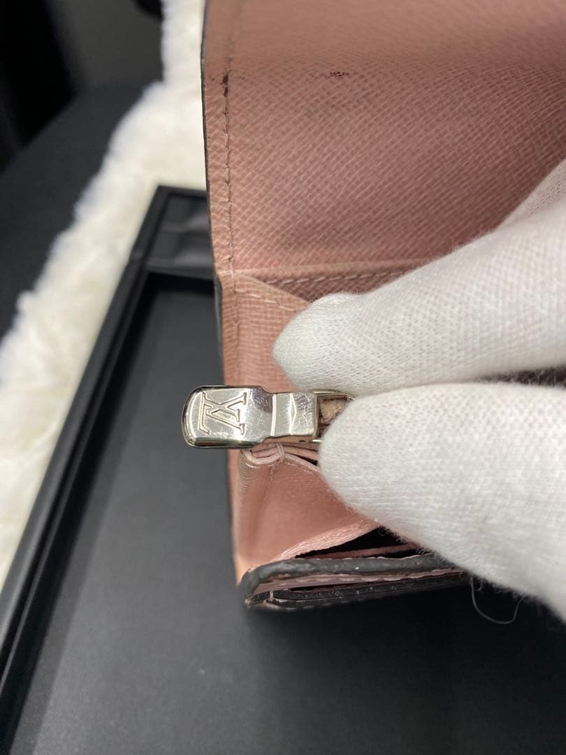 Louis Vuitton ヴィトン エピ ポルトフォイユ・サラ 長財布