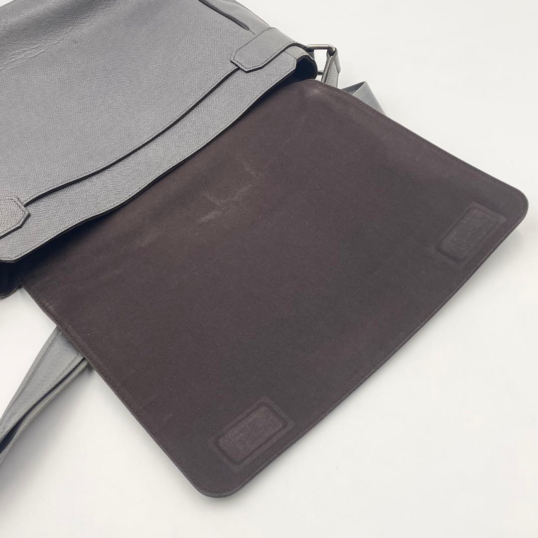 ルイヴィトン タイガ ロマンMM グラシエ ショルダーバッグ クロスボディ