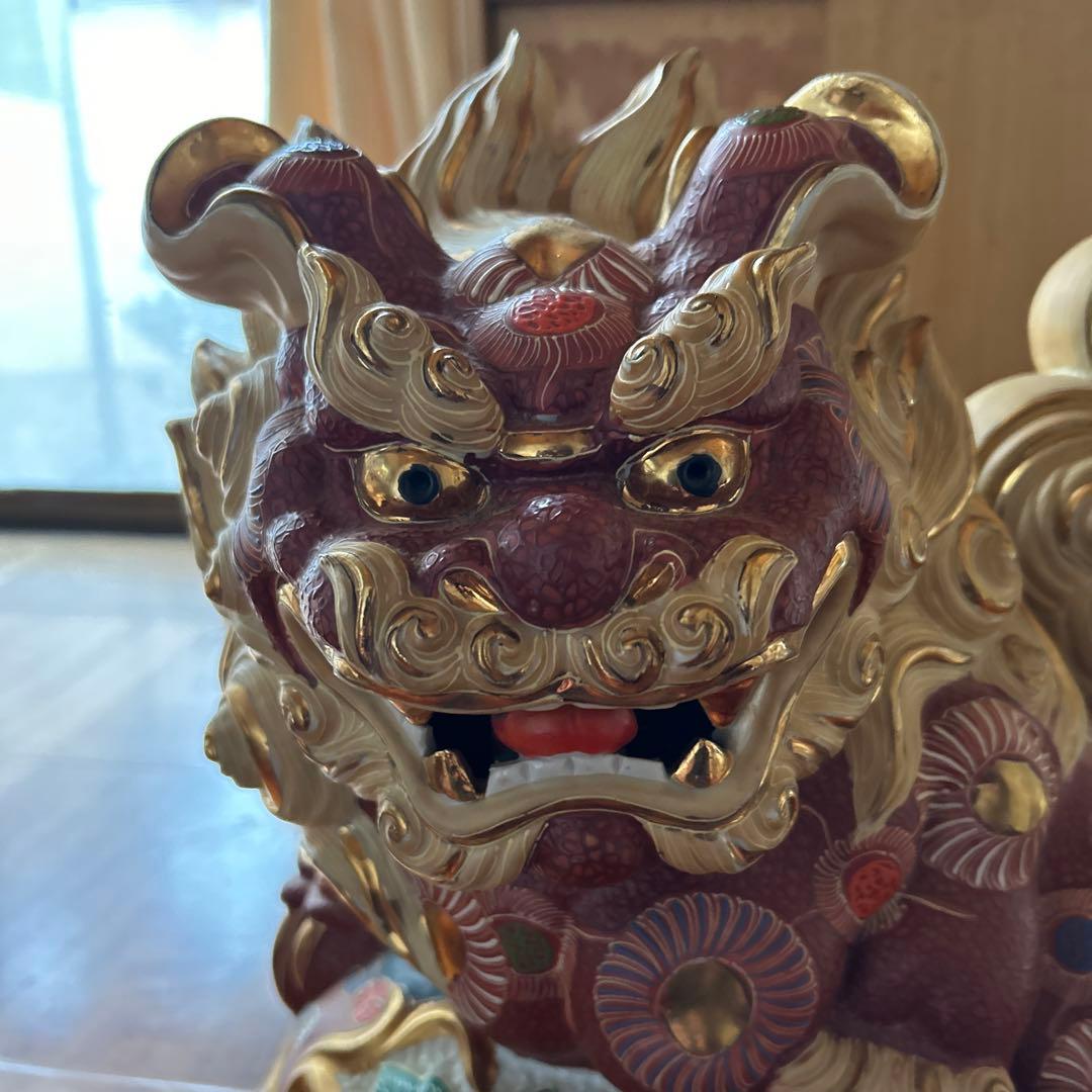 陶器獅子像 シーサー 花柄装飾