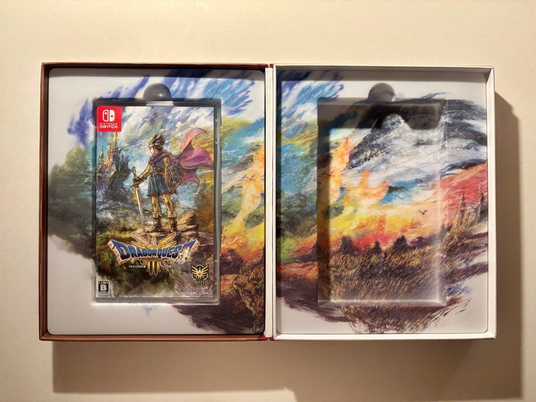 ソフト未開封品 ★ SwitchドラゴンクエストIII ＆ ブック型収納ボックス