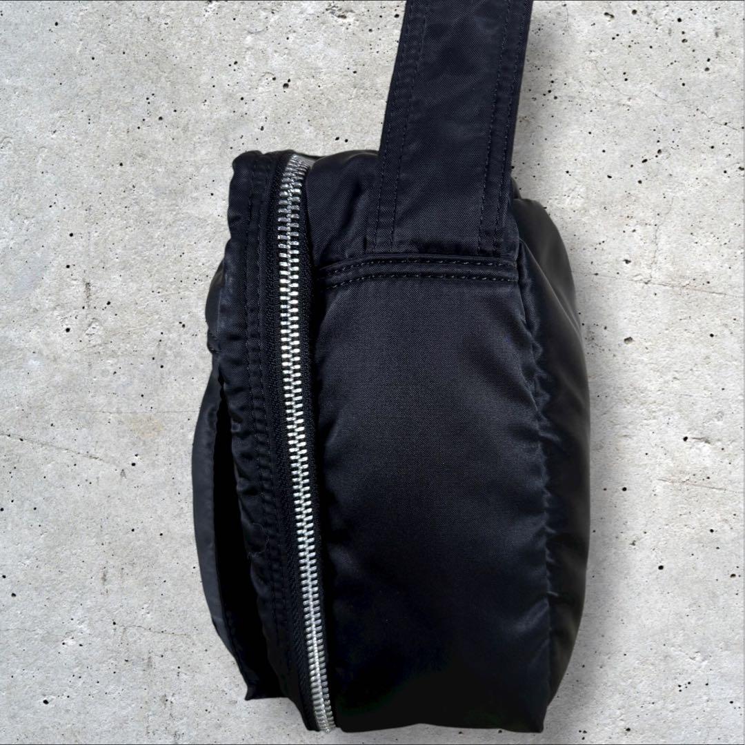 美品 ポーター PORTER タンカー 2室式 ショルダーバッグ（M） ブラック