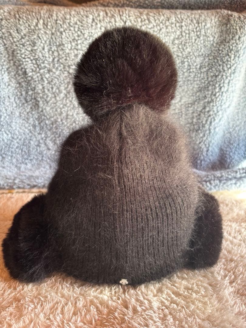 デサント★ビジュー付きニットキャップ★耳当て付き