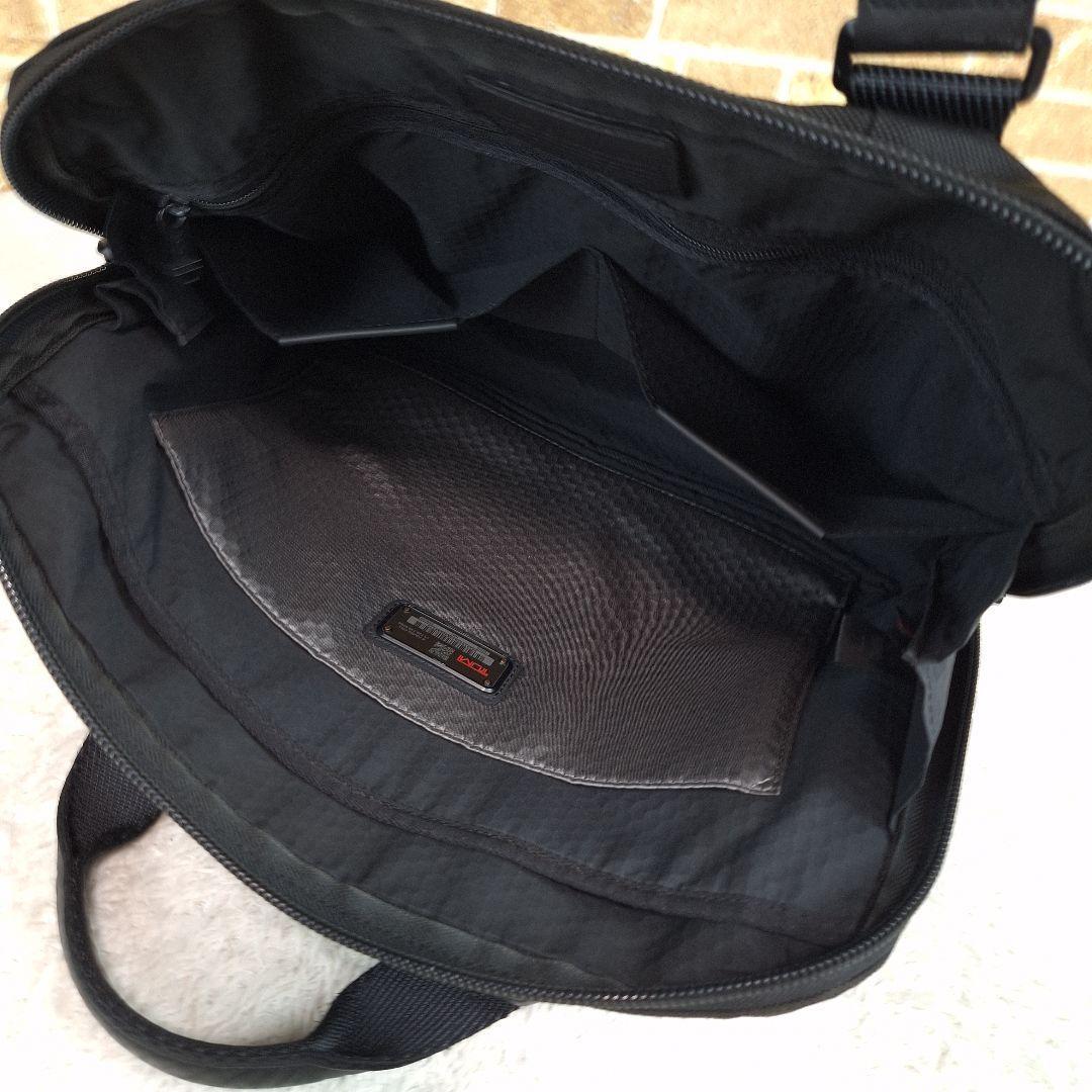 TUMI トゥミ　2WAY ブリーフケース　特殊ナイロン　レザー　A4 肩掛け