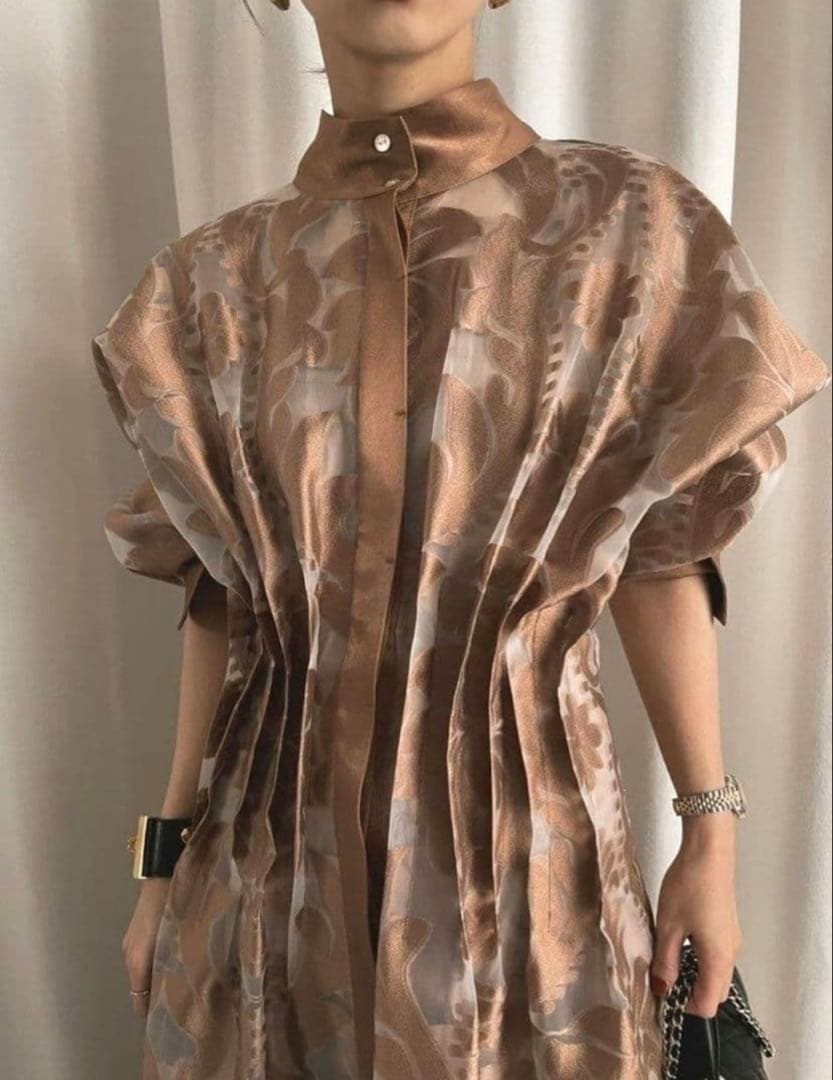 ワンピース UND SHEER JACQUARD TUCK DRESS